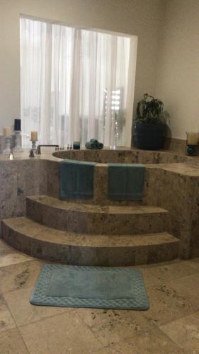 Roman Tub