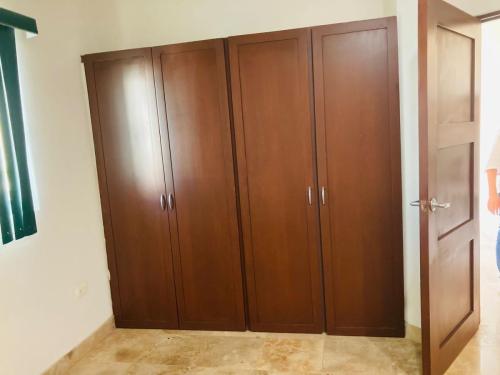 closetWoodDoors