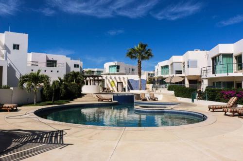 great pool amenity